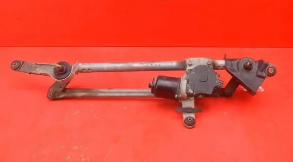 Subaru Outback Front wiper linkage and motor WM02C-001