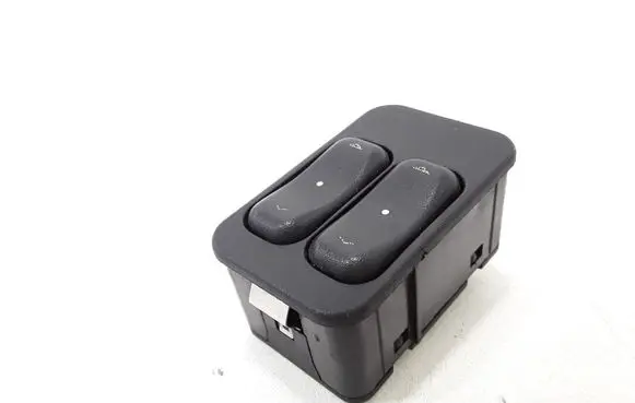 Opel Zafira A Electric window control switch 90561088 13363201