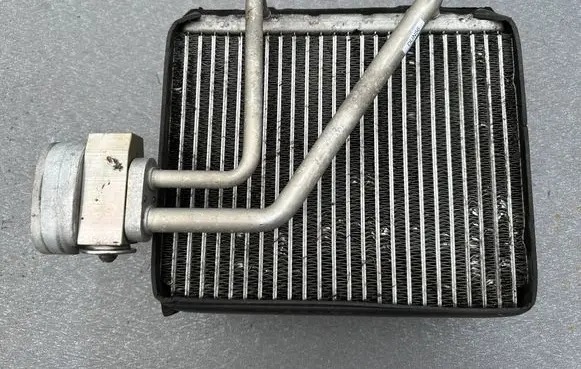 Nissan Patrol Y61 A/C cooling radiator (condenser) 27280VB000