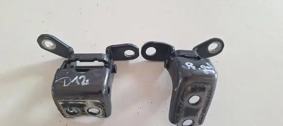 Honda E Rear door lower hinge