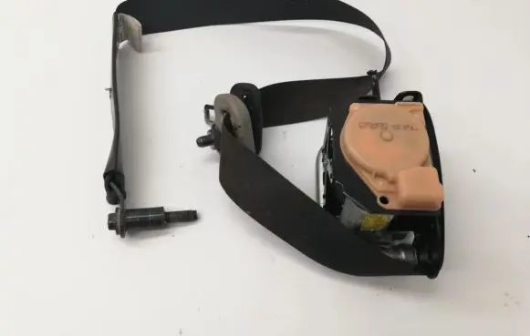 Mazda CX-7 Front seatbelt C9ST077