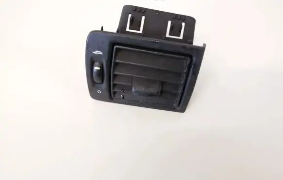 Volvo V50 Dash center air vent grill Y01128