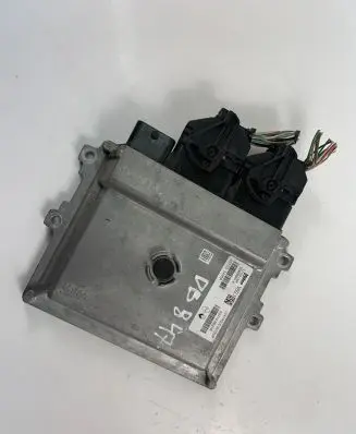 Dacia Sandero Engine control unit/module ECU 237105499R 237109221R