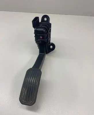 Toyota Land Cruiser (J120) Accelerator throttle pedal 7812060350 1988003020