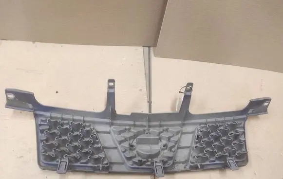 Nissan X-Trail T30 Front bumper upper radiator grill 62310EQ303