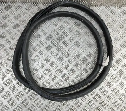 BMW 2 F44 Rubber seal rear door 7390750