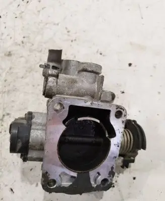 Suzuki Grand Vitara I Throttle valve e9t18071