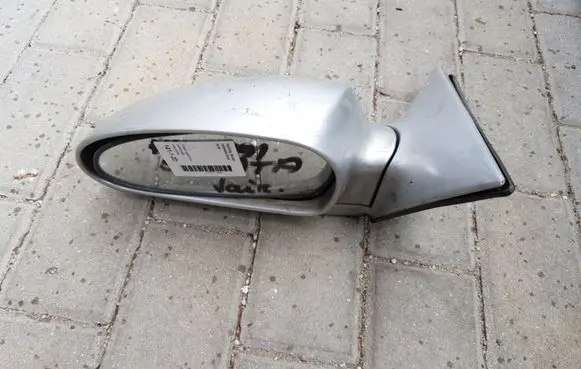Hyundai Sonata Front door electric wing mirror