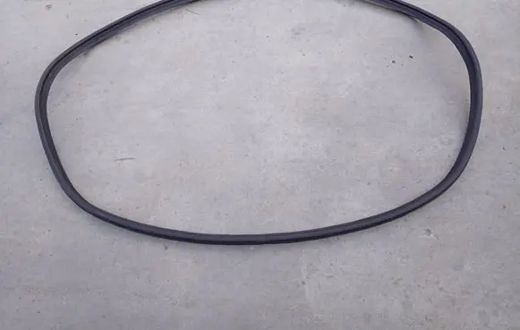 Lexus GS 300 350 430 450H Trunk rubber seal (body) 