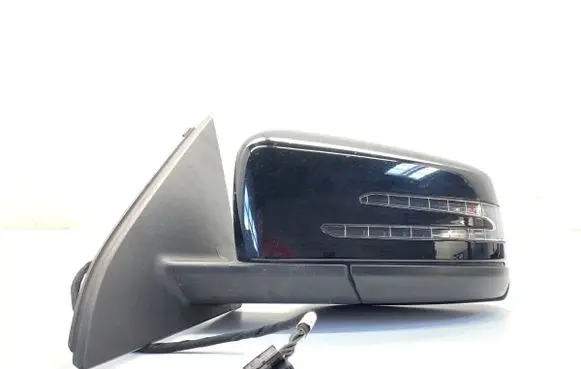 Mercedes-Benz A W176 Front door electric wing mirror 
