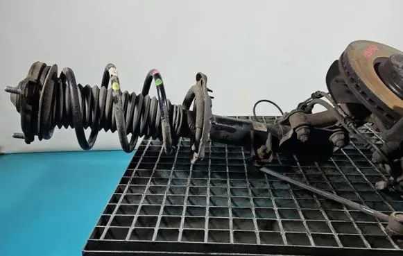 Front shock absorber/damper
