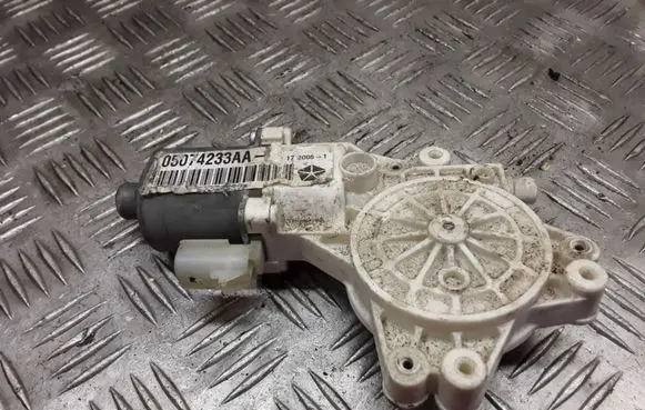 Dodge Caliber Rear door window regulator motor 05074233AA 0130822270 128000682A