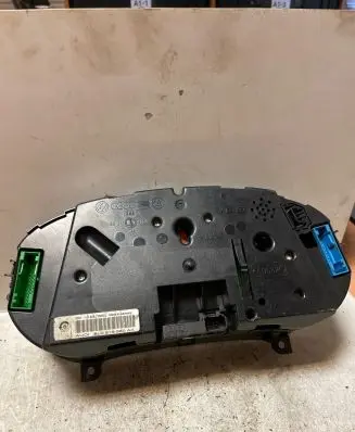 Audi A3 S3 8L Speedometer (instrument cluster) 8L0919860AX 110208778