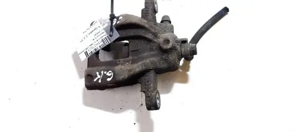 Honda CR-V Rear brake caliper y04282