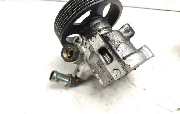 Citroen Xsara Power steering pump 9631923580