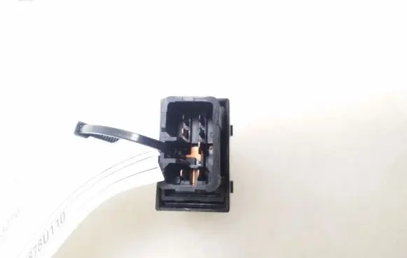KIA Sorento Electric window control switch