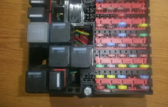 Fuse box set