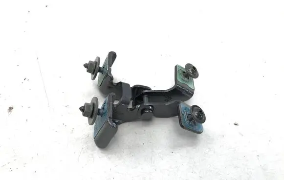 Mercedes-Benz GLA H247 Tailgate/trunk/boot hinge A1777403600