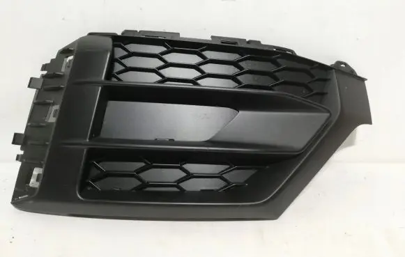 Audi Q2 - Front bumper lower grill