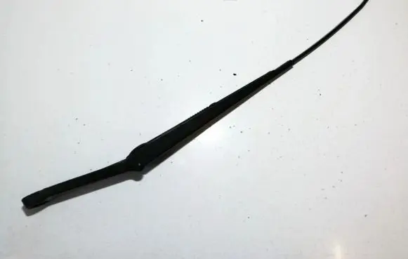 Opel Zafira A Front wiper blade arm 90582558