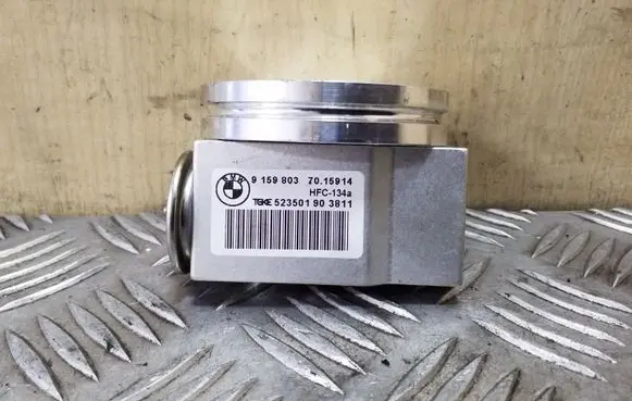 Air conditioning (A/C) expansion valve