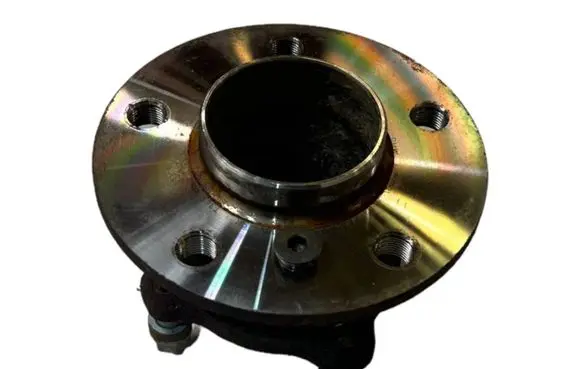 BMW 1 F40 Rear wheel hub 6891921