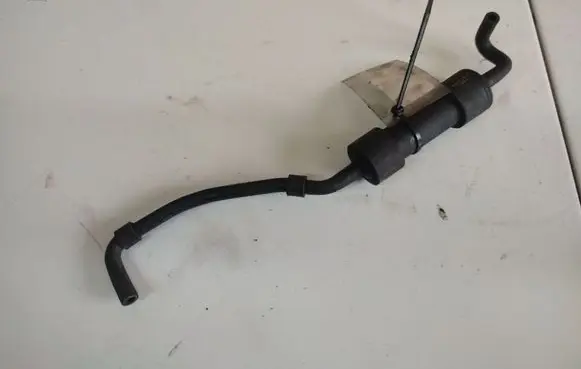 Volkswagen PASSAT B6 Valve vacuum