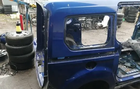 Ford Grand Tourneo Connect Rear quarter panel 