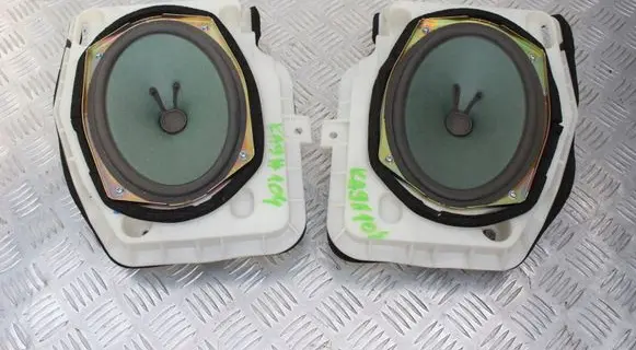 Honda Legend III KA9 High frequency speaker in the rear doors 
