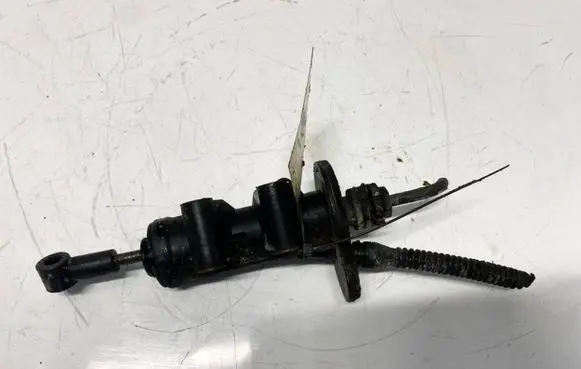 Audi A6 S6 C6 4F Clutch master cylinder 4F0721401