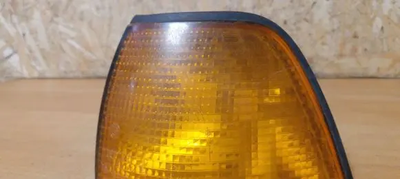 BMW 3 E36 Front indicator light 1387043