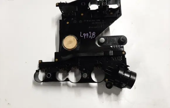 Mercedes-Benz E W210 Transfer box differential control unit 1402700861
