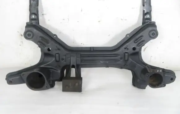 Volkswagen Polo III 6N 6N2 6NF Front subframe 