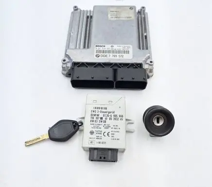 BMW 3 E46 Engine ECU kit and lock set 7789572 6905666 DDE5.0