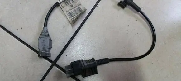 Opel Vectra C ABS wheel speed sensor 13128268