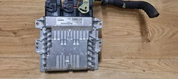Volvo V50 Engine control unit/module 31336000 S180134100A