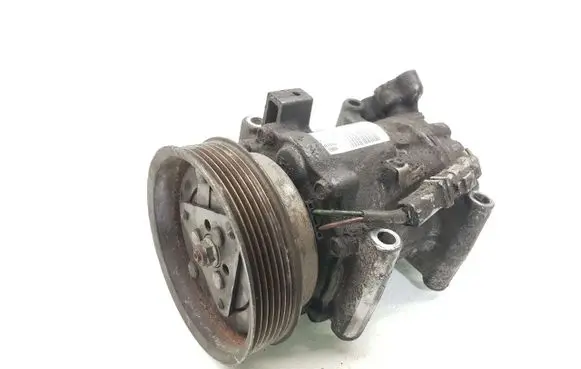 Renault Twingo II Air conditioning (A/C) compressor (pump) 8200819568