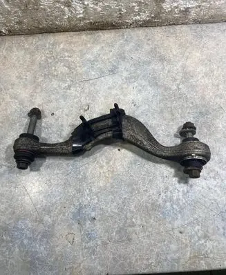 Rear control arm
