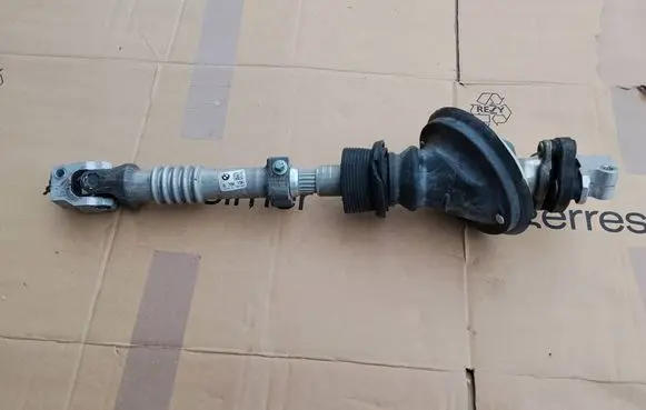 BMW 6 F12 F13 Steering column universal joint 6788156 1863352