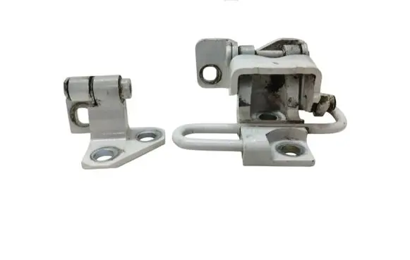 Rear door hinge set