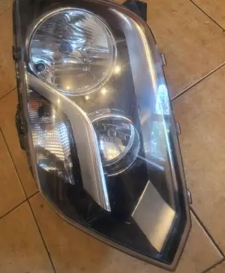 Volkswagen Amarok Headlight/headlamp 2H3941005 90113175 901131750480