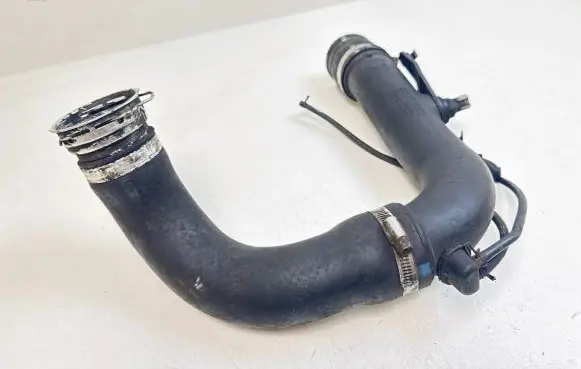 Toyota Corolla Verso AR10 Intercooler hose/pipe 173620R010