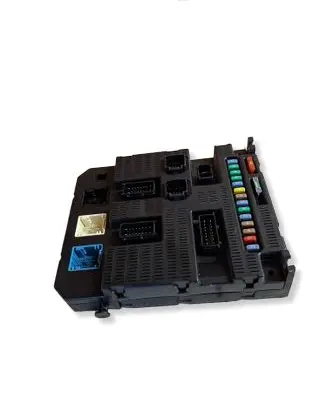Peugeot 207 Fuse module 9659285580 0971329071106