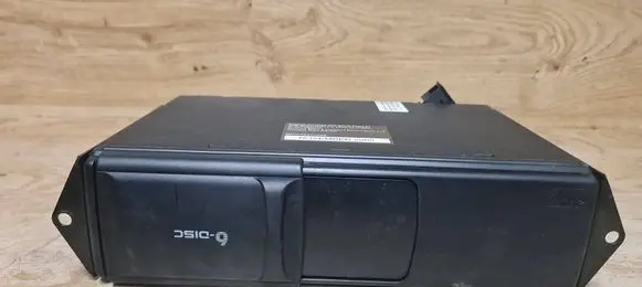 Skoda Superb B5 (3U) CD/DVD changer 1J6065111