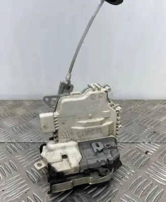 Audi Q5 SQ5 Front door lock 8J2837015C