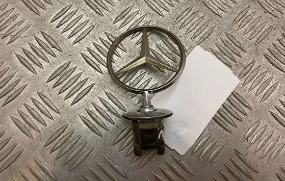Mercedes-Benz S W222 Manufacturer badge logo/emblem 