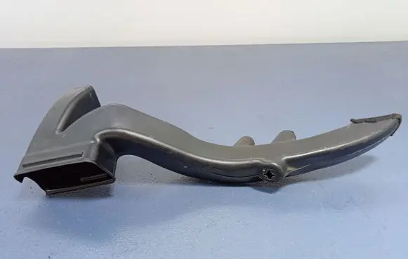 Porsche Cayenne (92A) Air intake hose/pipe 7P0819623