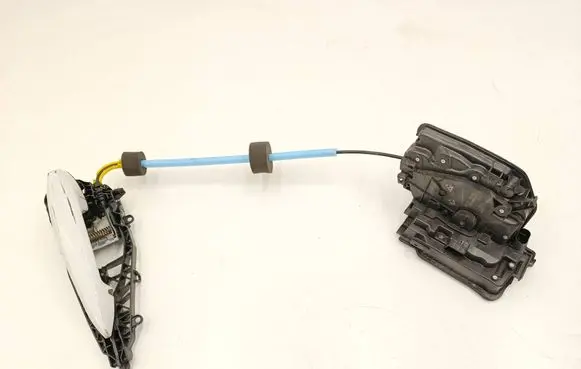BMW 2 F46 Rear door lock 7281939 A046465 18283810