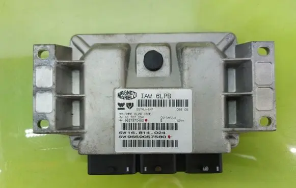 Peugeot 307 Engine control unit/module 9657870480