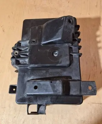 Opel Zafira A Battery box tray cover/lid 24449812 7004330